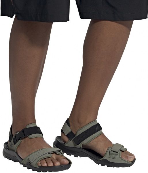 Сандалии Adidas CYPREX ULTRA SANDAL II EF7424 р. UK 11 зеленый