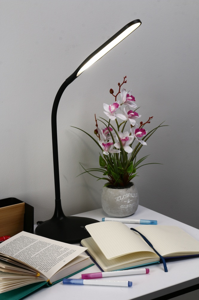 Настольная лампа Luna 7 Вт черный глянец LML-L23CCT-S