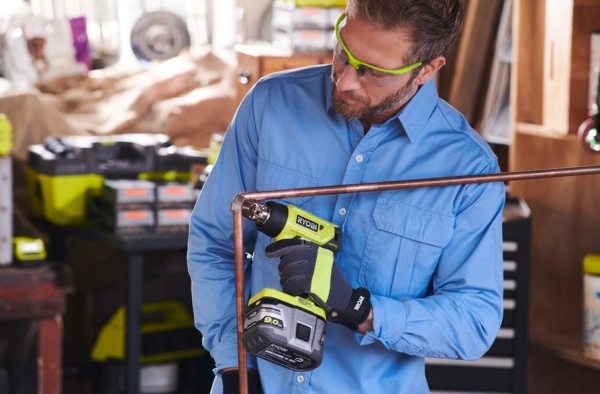 Фен строительный RYOBI ONE+ 18В R18HG-0