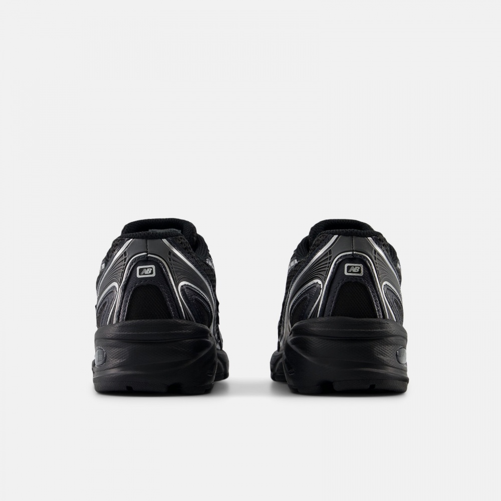 Кроссовки для девочек демисезонные New Balance GR740BM р.38 черные