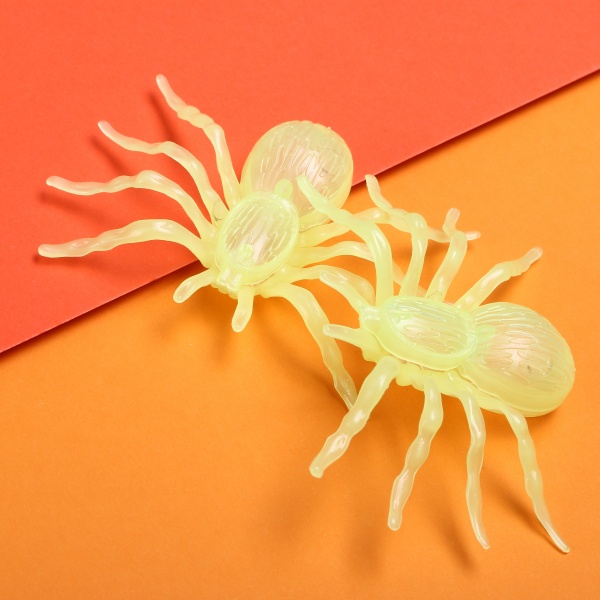 Набір павуків Хелловін 11x6 см 2 шт. світяться у темряві 974352 YES! Fun