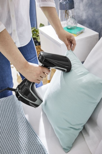 Отпариватель ручной Tefal Access Steam Force DT8270E1 