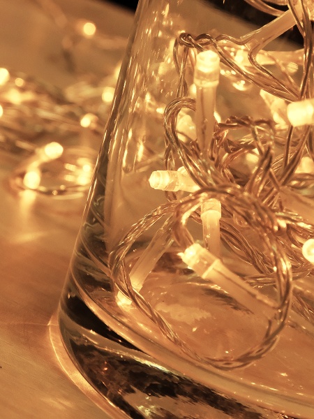 Электрогирлянда линейная SHLigts Нить (LD120-WW-E) встроенный светодиод (LED) 120 ламп 12 м 