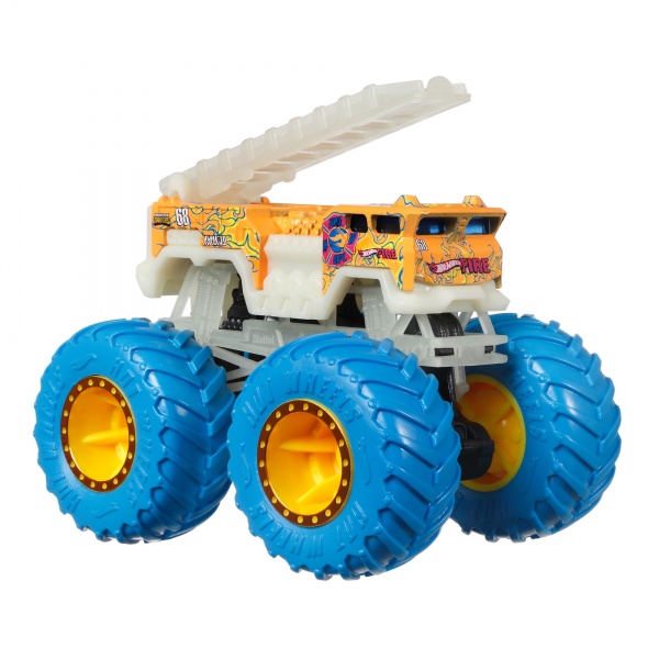 Машинка Hot Wheels Базовая внедорожник 1:64 серии Светящиеся в темноте Monster Trucks (в асс.) HCB50