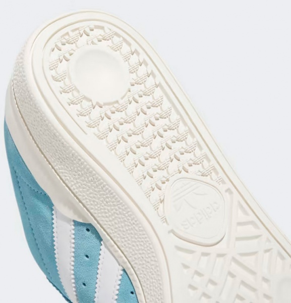 Кроссовки Adidas HQ2031 р.42 голубой