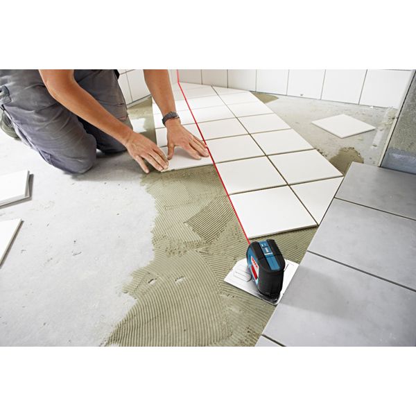 Лазерный нивелир Bosch Professional GLL 2-50 + штатив BT 150