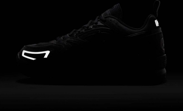 Кросівки Nike Air VaporMax Evo CT2868-003 р.US 9,5 чорний