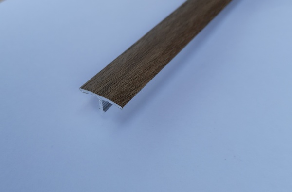 Порожек П31 270 21 King Floor гладкий скрытый крепеж 18x1x2700 мм дуб мокко