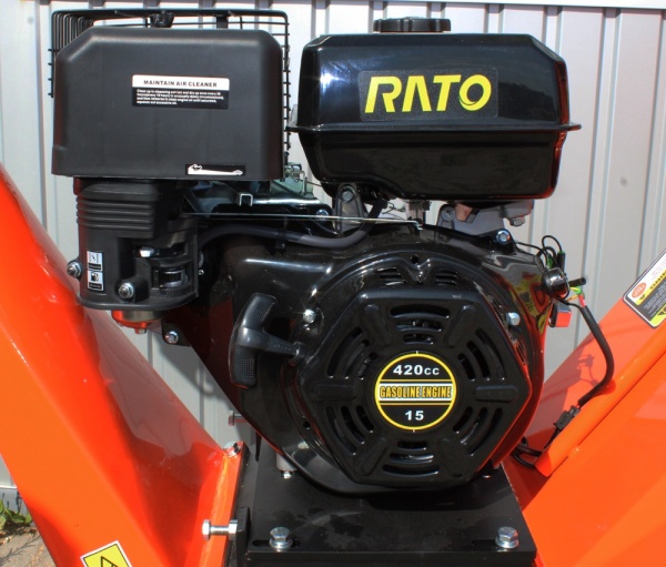 Подрібнювач садовий GTM GS15002 бензиновий бензин