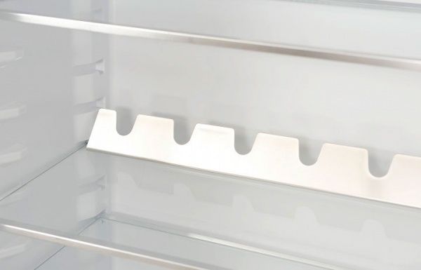 Встраиваемый холодильник Whirlpool SP40 801 EU