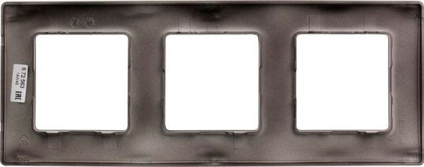 Рамка трехместная Legrand Etika универсальная сливовый 672563