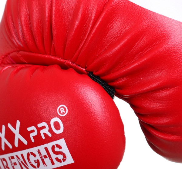 Боксерские перчатки MaxxPro AVG-616 р. 8 красный