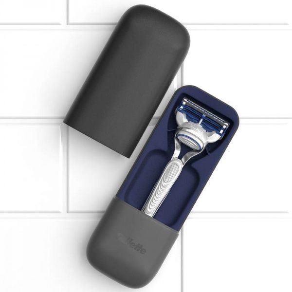 Набор подарочный для мужчин Gillette бритва SkinGuard + дорожная косметичка