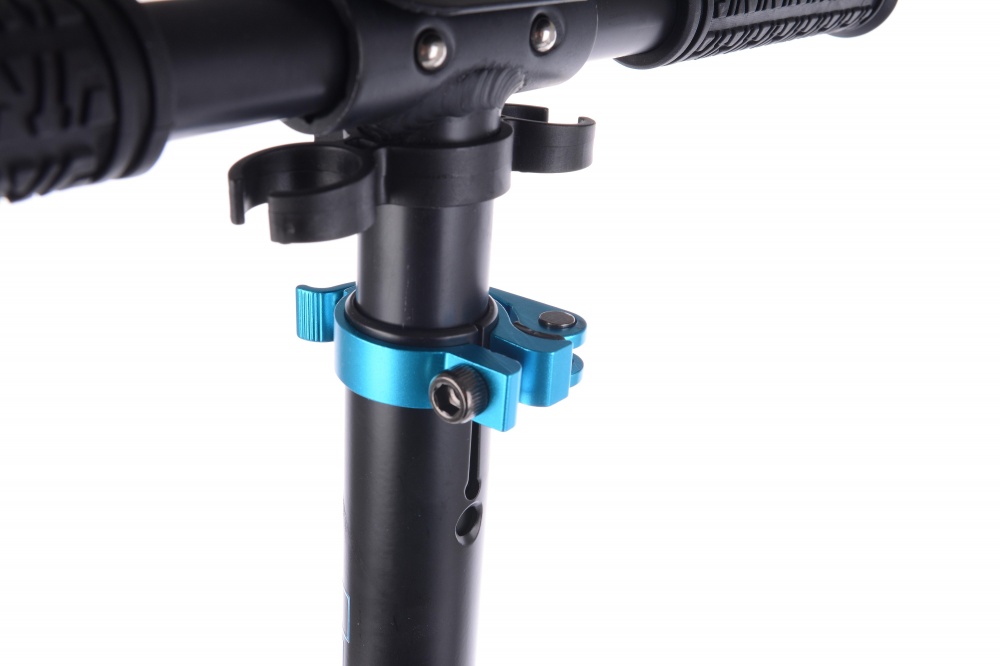 Самокат Tempish NIXIN 200 AL черный с синим 1050000233/Blue