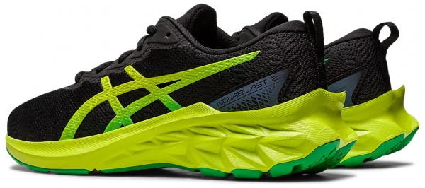 Кроссовки Asics NOVABLAST 2 GS 1014A235-004 р.37,5 черный