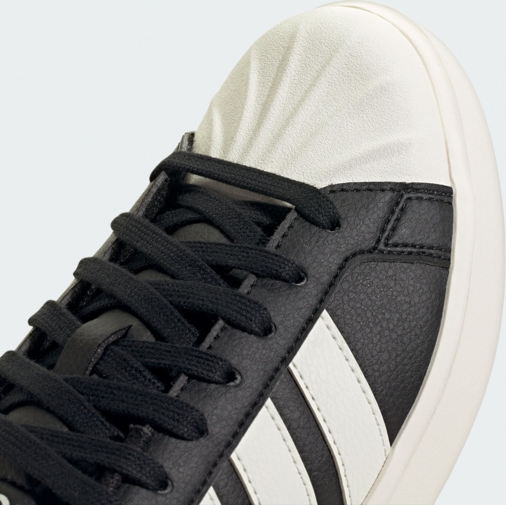 Кросівки жіночі Adidas STREETTALK CBLACK/CWHITE/CBLACK JP8284 р.38 2/3 чорні