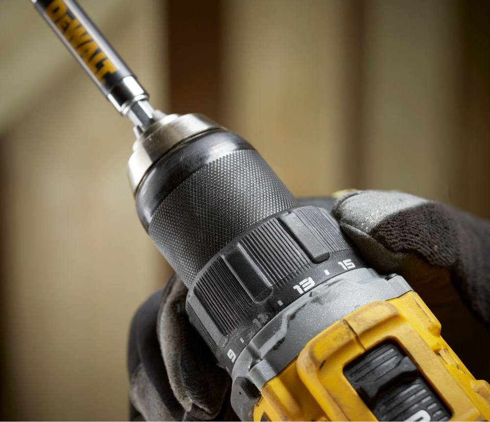 Шуруповерт аккумуляторный DeWalt DCD794D2T
