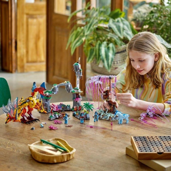 Конструктор LEGO Ideas Торук Макто і Дерево Душ 75574