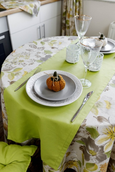 Скатертина Квітка зелена 200x200 см La Nuit 