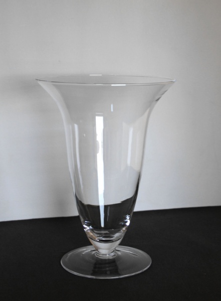 Ваза Бухарест скляна прозора 26,5 см 