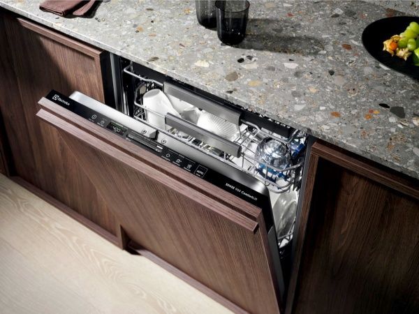 Вбудовувана посудомийна машина Electrolux EEZ969300L
