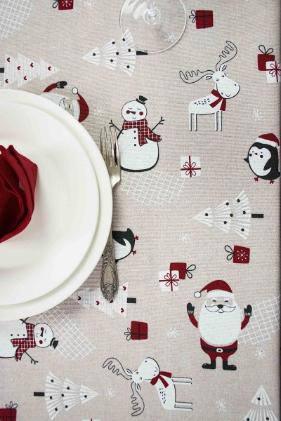 Скатерть Новогодняя 136x220 см бежево-красный Прованс 