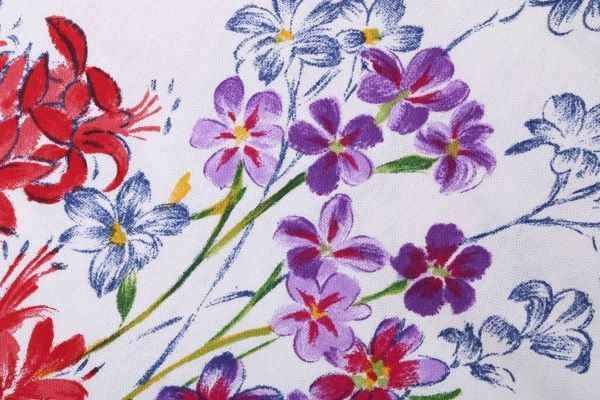 Скатерть Красочность 136x136 см белый с принтом La Nuit 