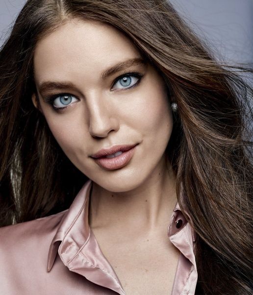 Тональний крем Maybelline New York Affinitone №02 слонова кістка 30 мл