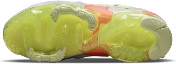 Кросівки Nike AIR VAPORMAX EVO DC9222-101 р.38 US 7 24 см чорно-білий