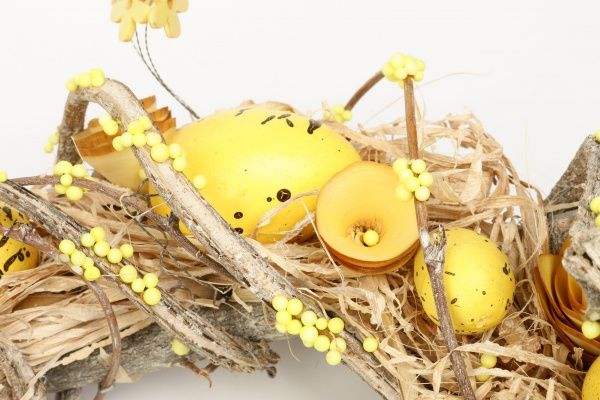 Венок пасхальный с яйцами и завитком F17S0805