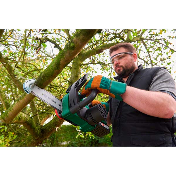 Электропила Bosch 0.600.8B8.000 аккумуляторная UniversalChain 18