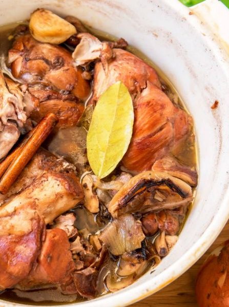 Книга Євген Клопотенко «Зваблення їжею: 70 рецептів, які захочеться готувати» 978-617-7563-76-0