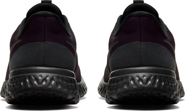 Кроссовки Nike WMNS NIKE REVOLUTION 5 BQ3207-001 р.US 7 черный