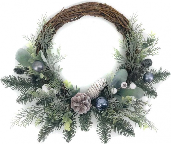 Венок хвойный New Star микс с шариками и шишками d450 мм A3-51161 