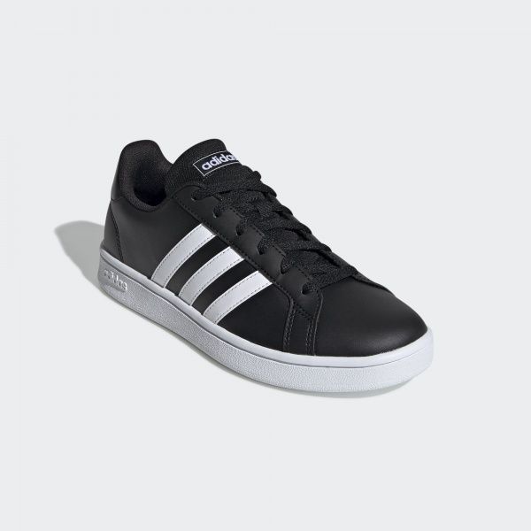 Кросівки Adidas GRAND COURT BASE EE7482 р.7,5 чорний