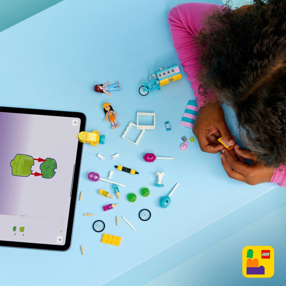 Конструктор LEGO Friends Ятки с мороженым и воздушными шариками 42692