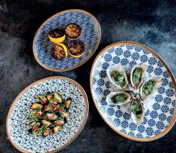 Тарелка сервировочная 24 см CLF MOV 31 OV Calif Bonna