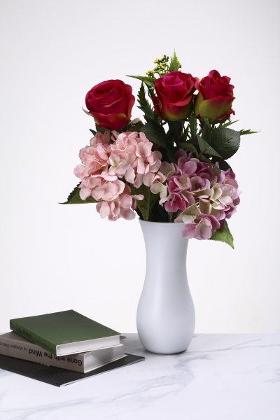 Ваза скляна Soft Лілія 25 см біла 