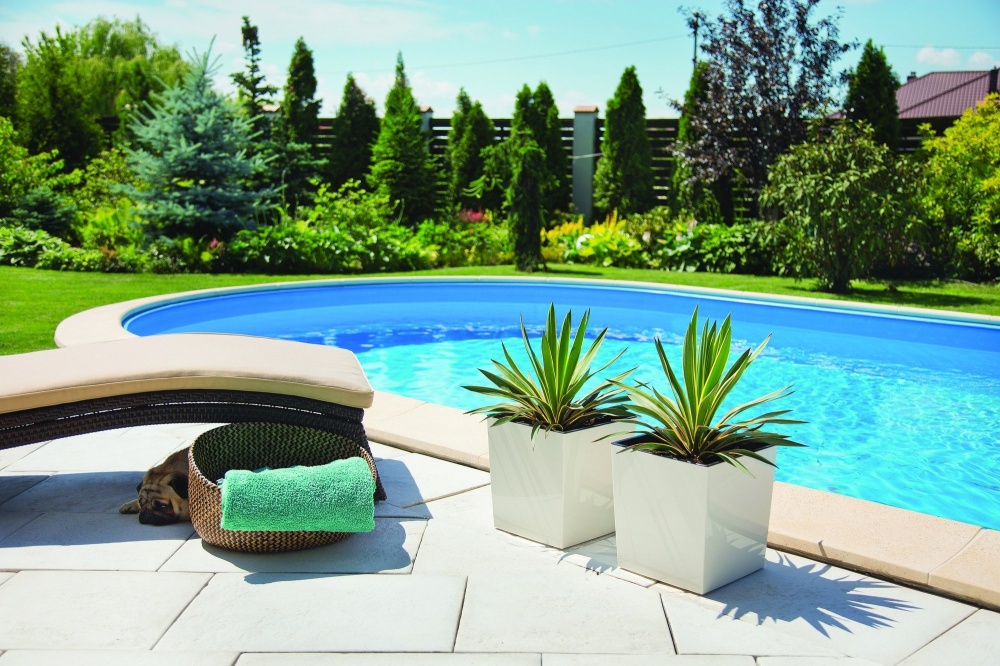 Вазон пластик JUKA квадратний кремовий 16,5 л Ламела (9745531)