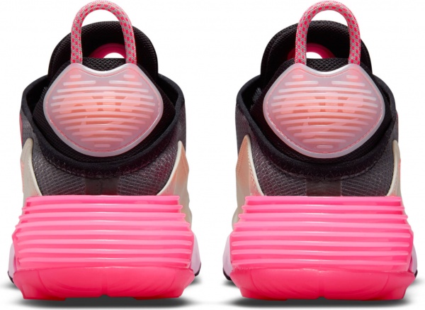 Кросівки Nike AIR MAX 2090 DM3052-001 р.US 6 різнокольоровий