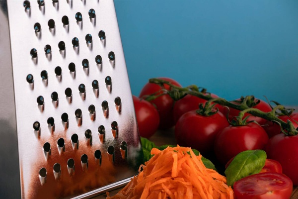 Терка четырехсторонняя с металлической ручкой 96х119 мм Gusto