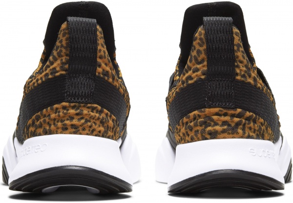 Кроссовки Nike WMNS NIKE SUPERREP GROOVE CT1248-107 р.US 7 коричневый