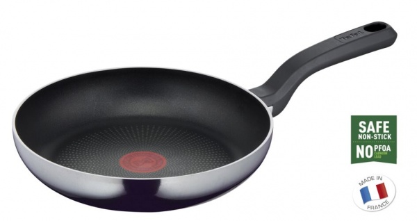 Сковорода RESIST 24 см D5260432 Tefal
