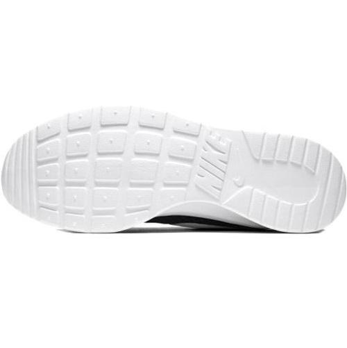 Кроссовки Nike TANJUN 812654-011 р.10,5 черный