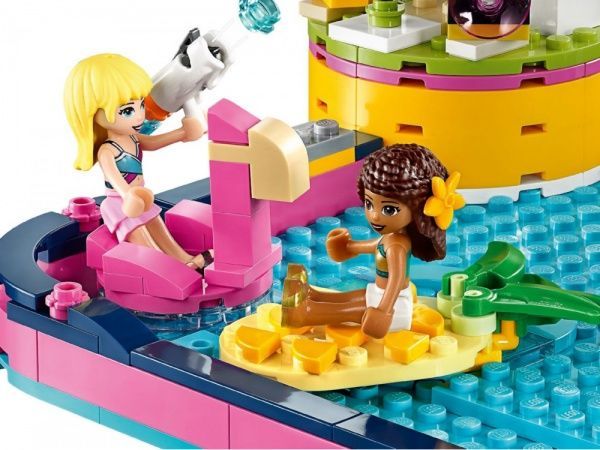 Конструктор LEGO Friends Вечеринка Андреа у бассейна 41374