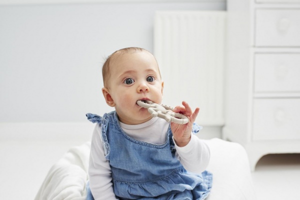 Прорізувач Matchstick Monkey Мавпочка маленька танцююча сіра 10 см (MM-МMT-001)