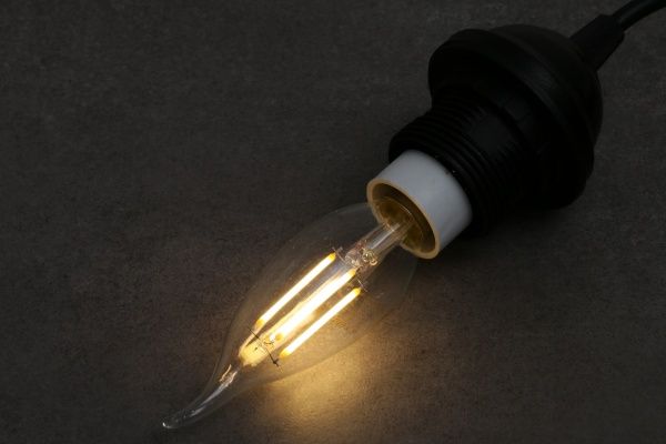 Лампа світлодіодна Osram CW 4 Вт E14 2700 К 220 В прозора 4052899961890 