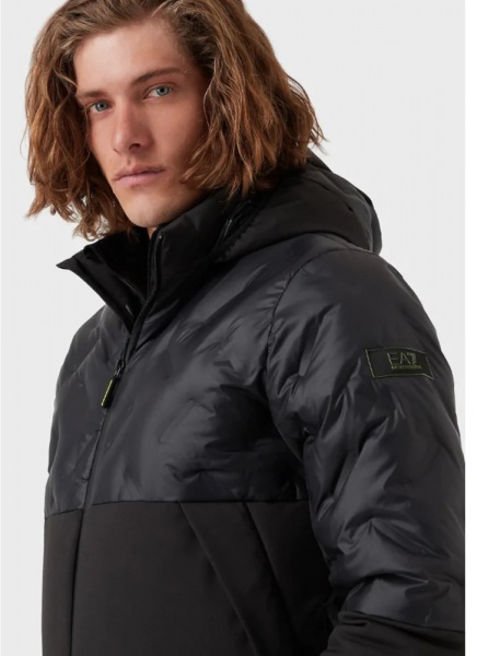 Пуховик EA7 6LPB03-PN8MZ-1200 р.S черный