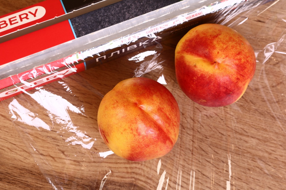 Плівка харчова OBERY 75 м 29 см у коробці з ножем