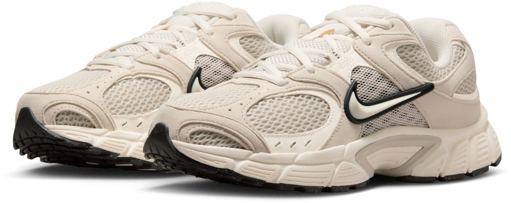 Кросівки Nike V5 RNR II6294-100 р.38